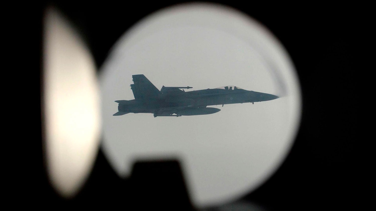 Самолеты НАТО подняты в воздух в Польше на фоне взрывов на Украине