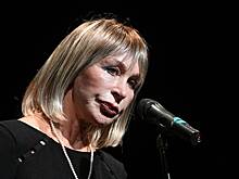 Внук Татьяны Васильевой отдал все семейные сбережения мошенникам