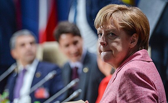 Бывшее руководство спецслужб сводит счеты с Меркель