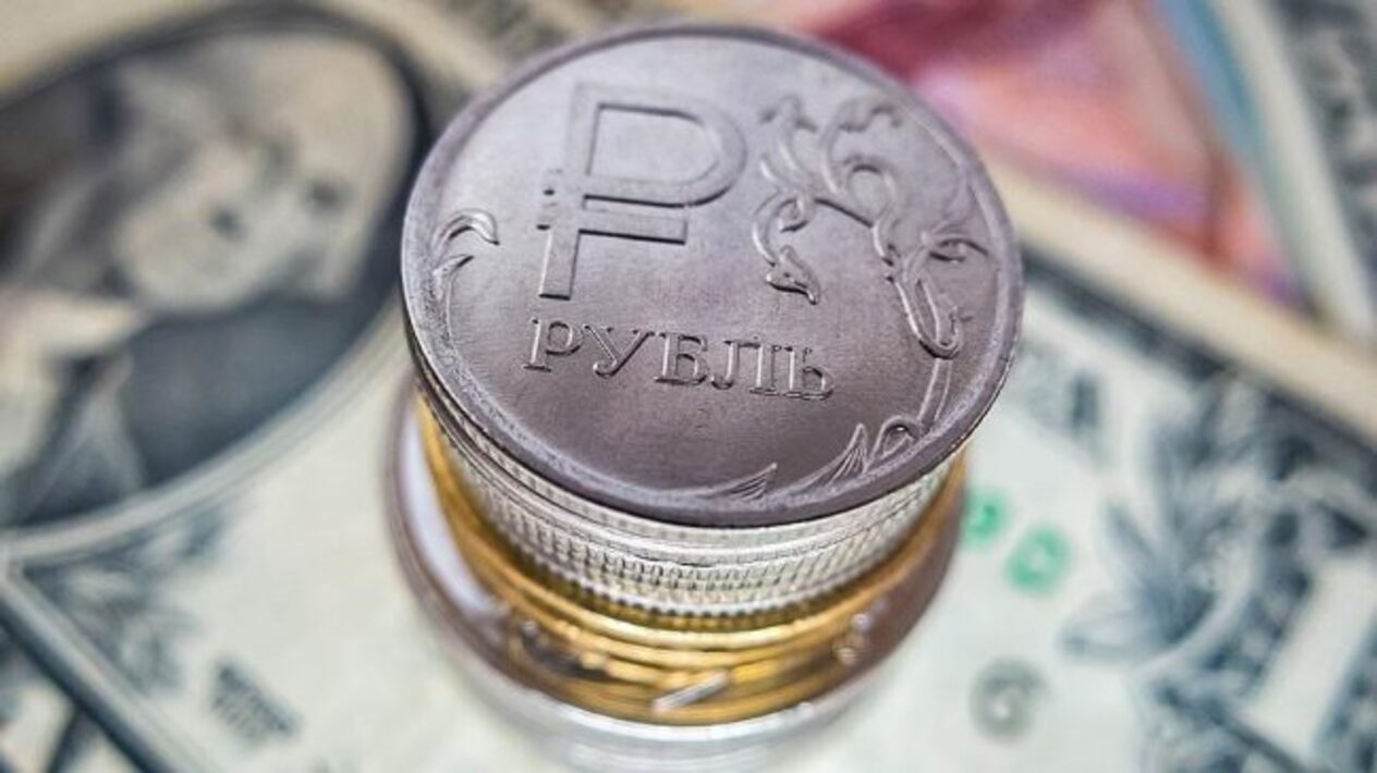 Повышение рубля. Рубль. Финансы рубли. Рубль растет. Повышение рубля.