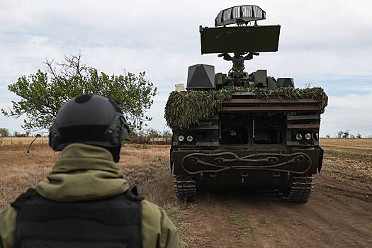 Украина совершила массированный налет на российские города. В Крыму пытались атаковать нефтебазу, вспыхнул пожар