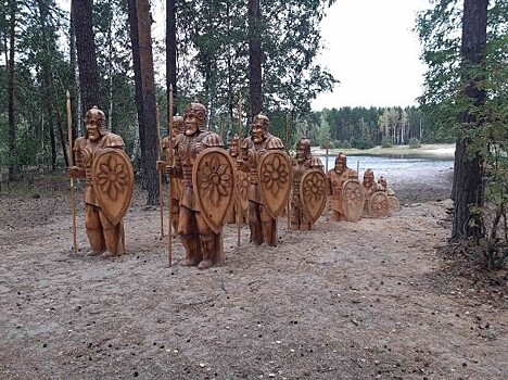 В гусевском парке выросли богатыри