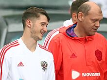 Актер Ефремов назвал любимого игрока в сборной России