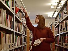 Иллюстрировать книги научат юных москвичей в библиотеке имени Гайдара