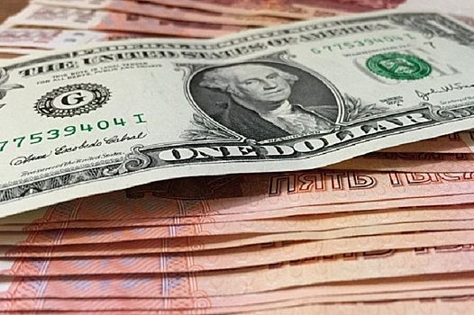 Доллар по 85, обвал летом и 3 года стагнации - эксперты озвучили прогноз на будущее