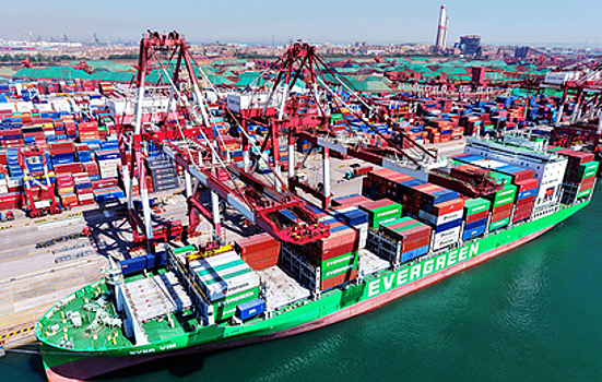 Торговая война между США и Китаем вредит мировой экономике