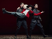 В Приморском краевом драмтеатре им. Горького премьера "Гамлета" собрала аншлаг