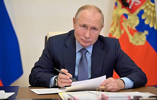 Путин подписал закон о пожизненном заключении для педофилов