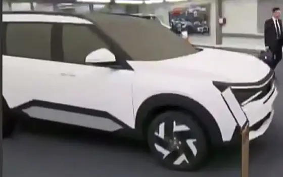 Известны сроки презентации минивэна Lada