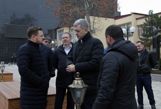 В Махачкале построили новый благоустроенный сквер