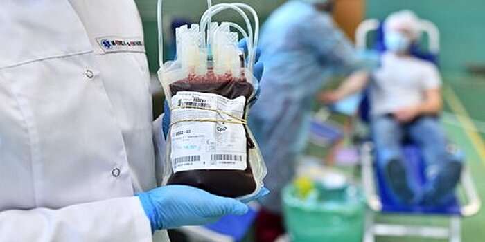 В Москве более 10 тыс заболевших COVID-19 получили плазму крови с антителами
