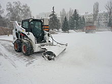 Улицы Самары расчищают от снега более 3000 дворников и 300 единиц техники