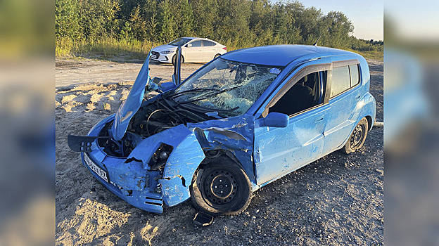 Две иномарки столкнулись на дороге Надым — Аэропорт