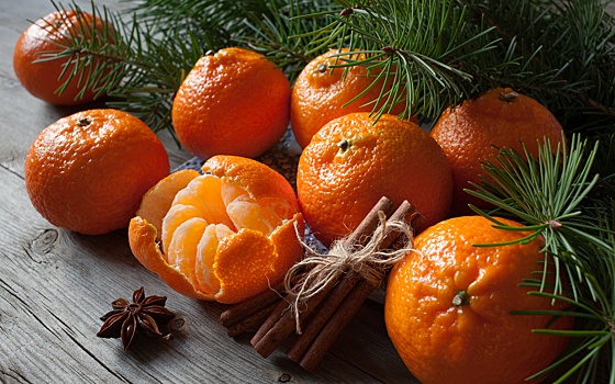 В России перед Новым годом упала цена на мандарины