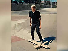 Лидера Little Big Илью Прусикина обругали в сети за катание на скейтборде в виде креста