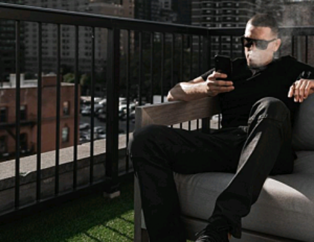 Усик продолжает подготовку к Спонгу, Кличко в Шотландии, Диас дымит в Нью-Йорке — соцсети