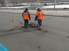 В мэрии Омска рассказали, какие временные меры принимают для ликвидации дорожных ям