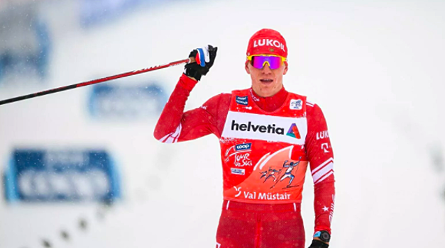 Большунов выиграл гонку преследования на "Тур де Ски"