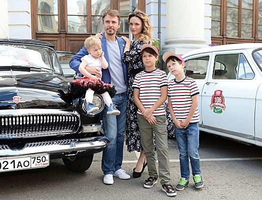Игорь Петренко признался, что мало времени уделяет сыновьям от Екатерины  Климовой - Рамблер/женский