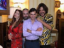 Маски и роли стираются: священник из Крыма о мире эстрады