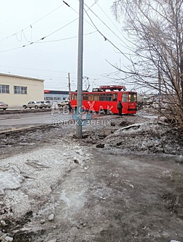 Трамвай сошел с рельсов в Новокузнецке