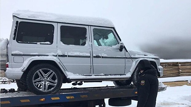 Кировская организация за долги лишилась двух автомобилей