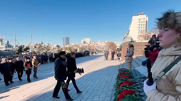 По всей стране вспоминают павших в боях за свободу и независимость России