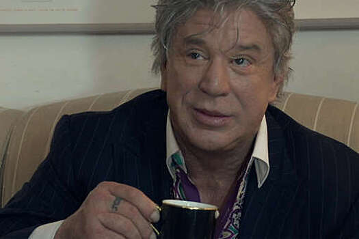 Актер Рурк признался в любви телеведущей Водонаевой