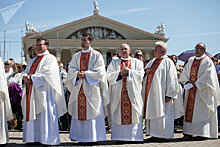 Кардиналы и епископы из Европы начали прибывать в Минск