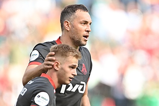 В центре внимания: самые громкие скандалы с участием Артема Дзюбы