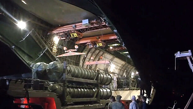 Как С-300 оказались в США?