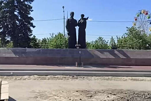 Жители Морозовска возмущены состоянием памятника героям войны
