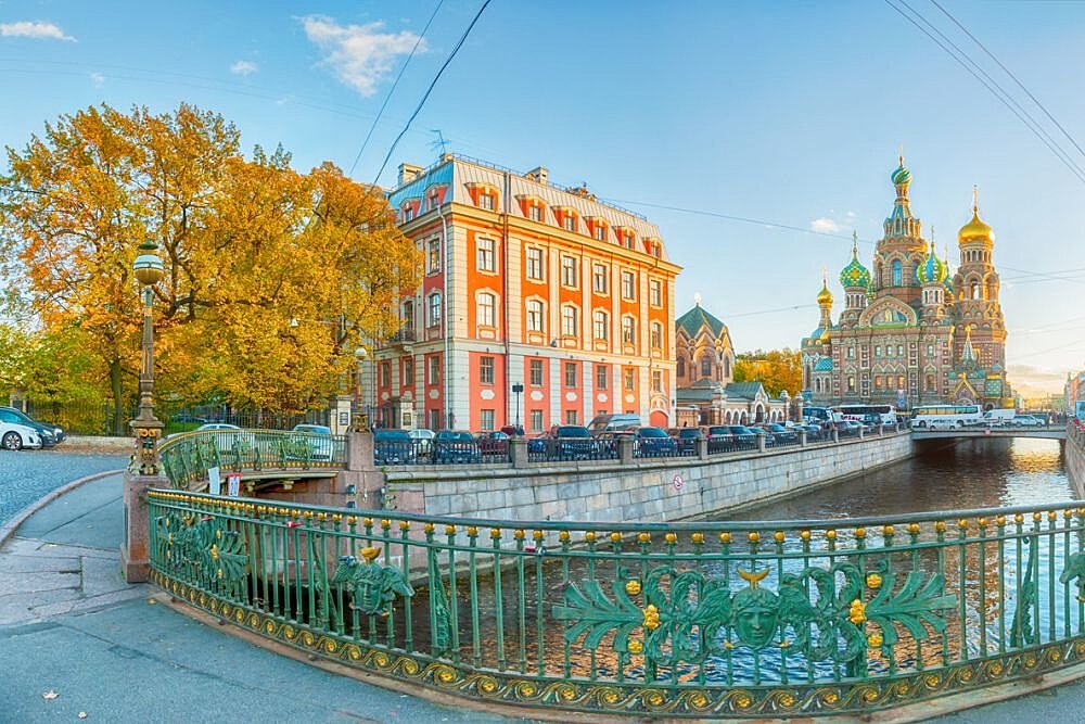 Петербург стал лидером популярных осенних турмаршрутов