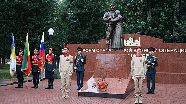 Памятники героям сво фото