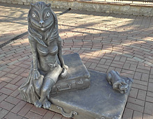 Дизайнер Лебедев раскритиковал памятник «женщине-кошке» в Кургане