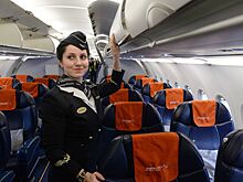 Женщина выдала себя за стюардессу и была разоблачена лишь во время полета
