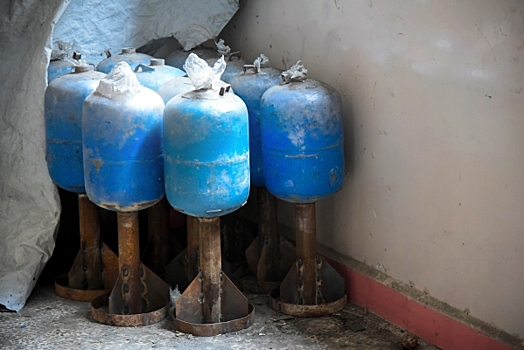 Вологжанин во время ремонта старой веранды нашел ящик с гранатами