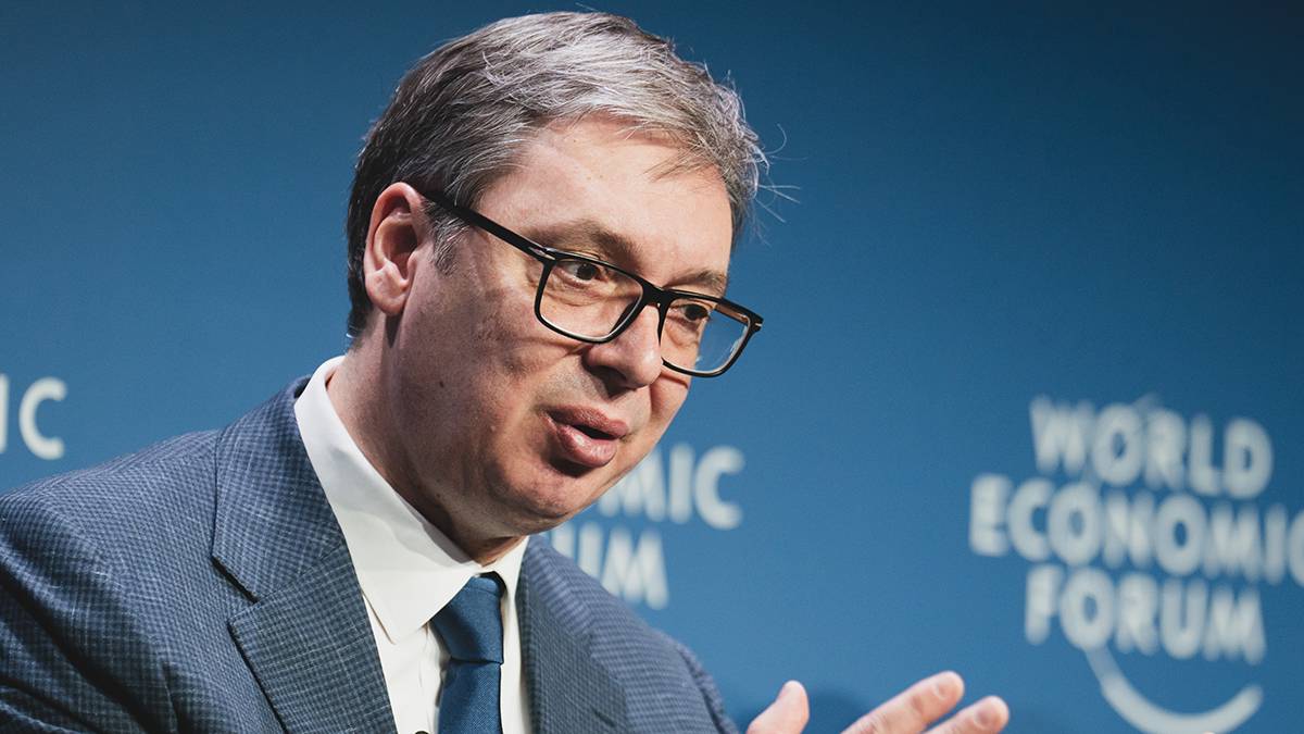Вучич рассказал, что Си Цзиньпин пообещал выполнить любую его просьбу