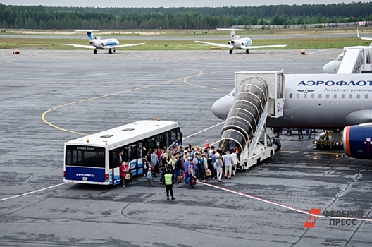 Самолет «Аэрофлота» с 275 пассажирами задержали в аэропорту Владивостока