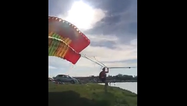 Майор полиции погиб во время полета на параплане в Хакасии. Видео