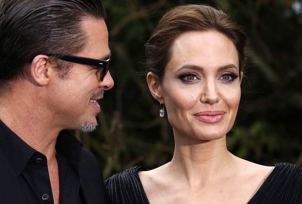 Раскрыта заработанная Анджелиной Джоли сумма на разводе с Брэдом Питтом