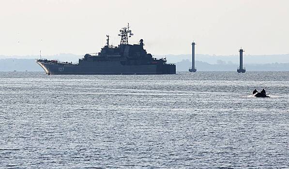 Российский БДК «Минск» восстановят с надстройкой украинского корабля