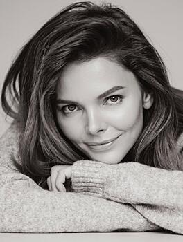 Лиза Боярская отметила 40‑летие новым снимком: «Шутки про давление и больные колени мы уже пошутили»