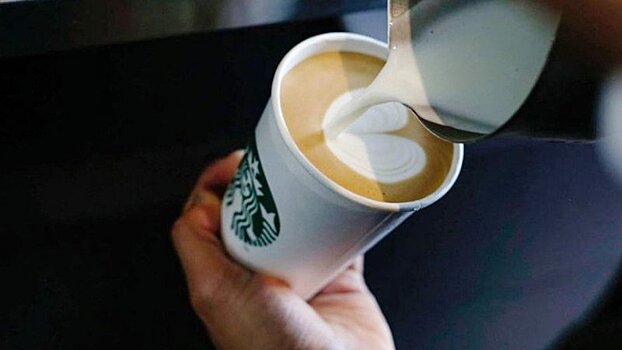 S&P понизило рейтинг Starbucks