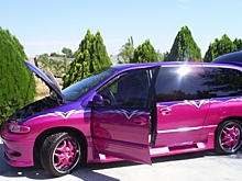 Минивэн из «Тачки на прокачку» оценили в 1400 долларов. Но ему снова нужна «прокачка»