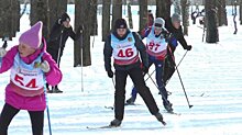 В городском парке Каменки устроили лыжные гонки