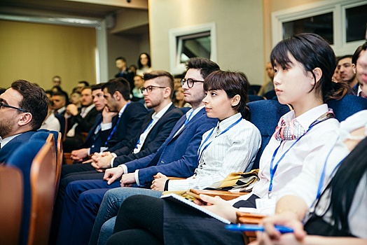 В Губкинском университете открылся международный форум студентов нефтегазовых специальностей