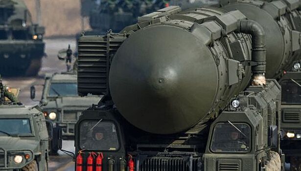 Политолог Тренин: на с-з направлении РФ нужно развернуть больше войск и ядерное оружие
