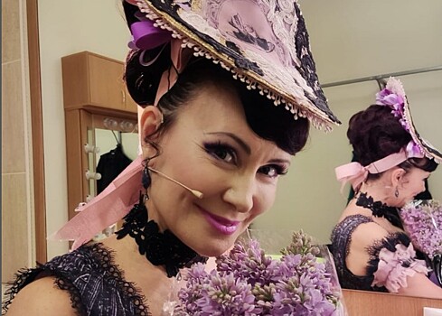 «Выпила обезболивающие и  на сцену»: Гришаева упала на шоу «Маска»