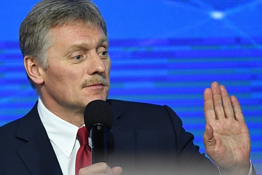 Песков отказался комментировать задержание экс-заместителей Чубайса